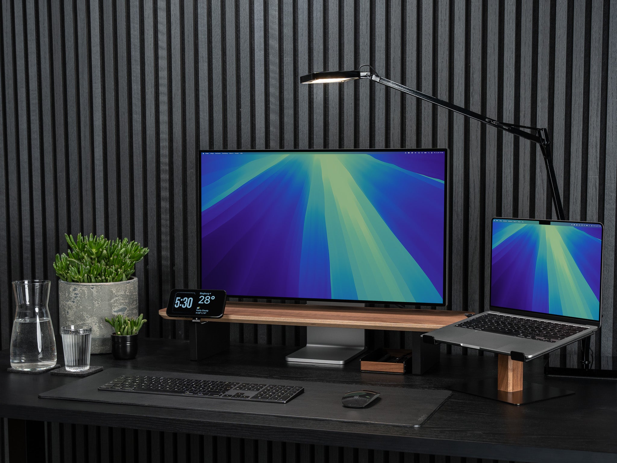 BALOLO, Laptopständer, Laptop Ständer, Laptop Ständer Holz, Laptopständer Holz, Laptop Halterung, Laptop Halter, Macbook Ständer, Macbook Ständer Holz, organisierter Schreibtisch, home office, Laptop setup,Laptopstand, Laptop Stand, Wooden Laptop Stand, Laptop Holder, Laptop Mount, Macbook Stand, Laptop Stand Wood, Macbook Stand Wood, organized workspace @expand #material_Amerikanischer Nussbaum