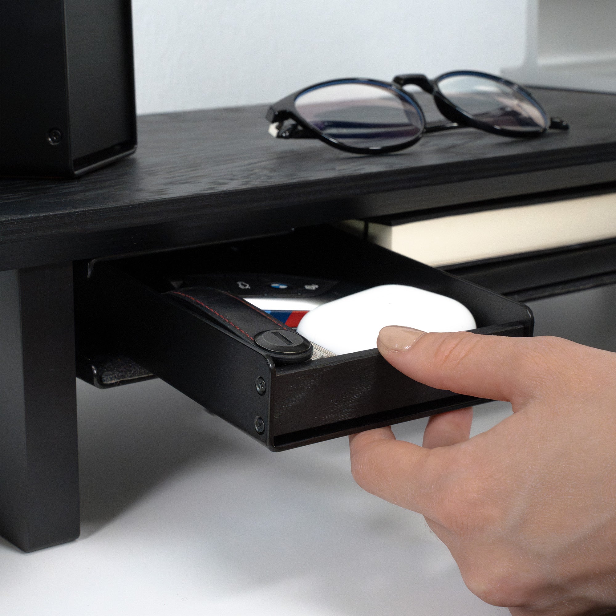 BALOLO, Stiftablage, Stiftbox, Schreibtischaufbewahrung, Stifthalter, Schreibtischzubehör, aufgeräumter Schreibtisch, organisierter Arbeitsplatz, Schreibtischorganisation, Home Office, Büro, Büroausttatung